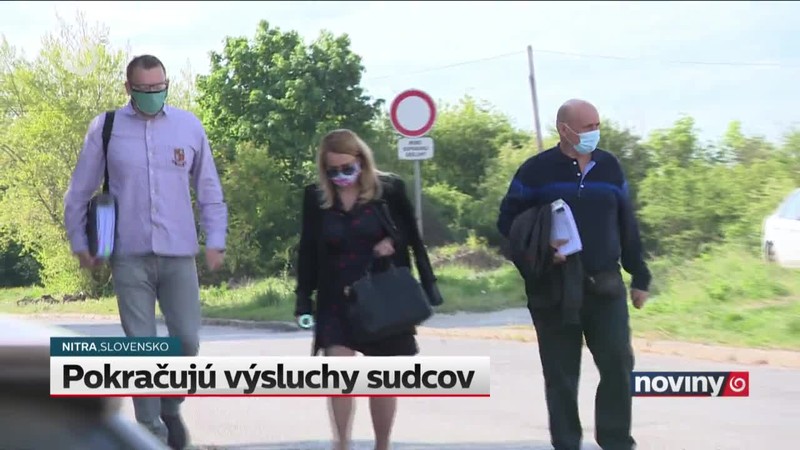 Pokračujú výsluchy sudcov