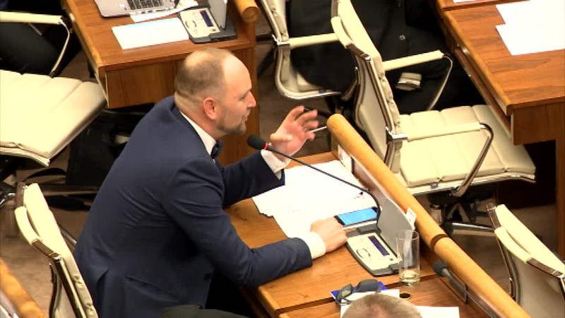 Kollár o odmene pre Bžána: Je chvályhodné, že sa tá suma aspoň znížila