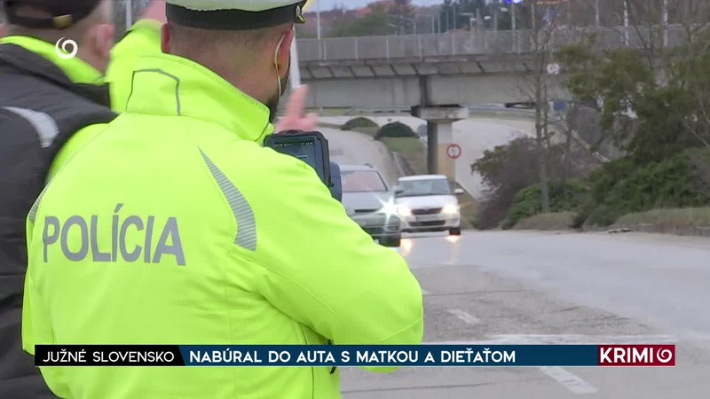 NABÚRAL DO AUTA S MATKOU A DIEŤAŤOM