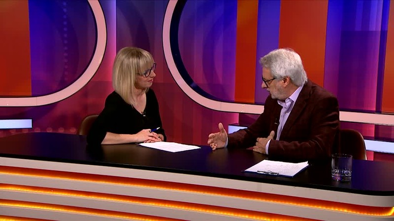 O tykaní v paláci, o seba(ne)reflexii Smeru a o koaličnom bubne