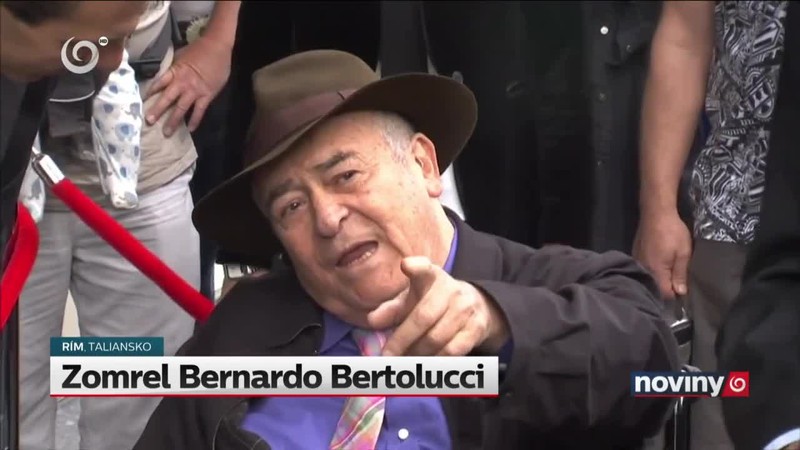 Zomrel Bernardo Bertolucci