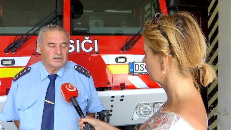 Auto sa nestihlo zaradiť. Posádka stret s kamiónom neprežila