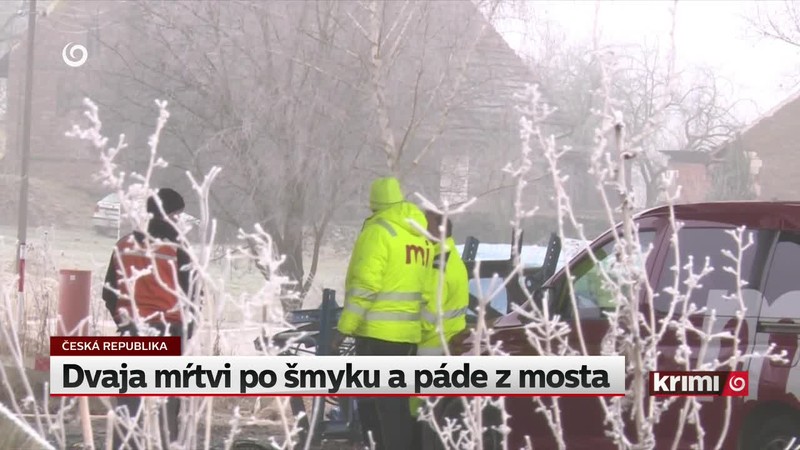 Dvaja mŕtvi po šmyku a páde z mosta