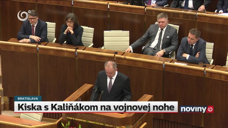 Kiska s Kaliňákom na vojnovej nohe
