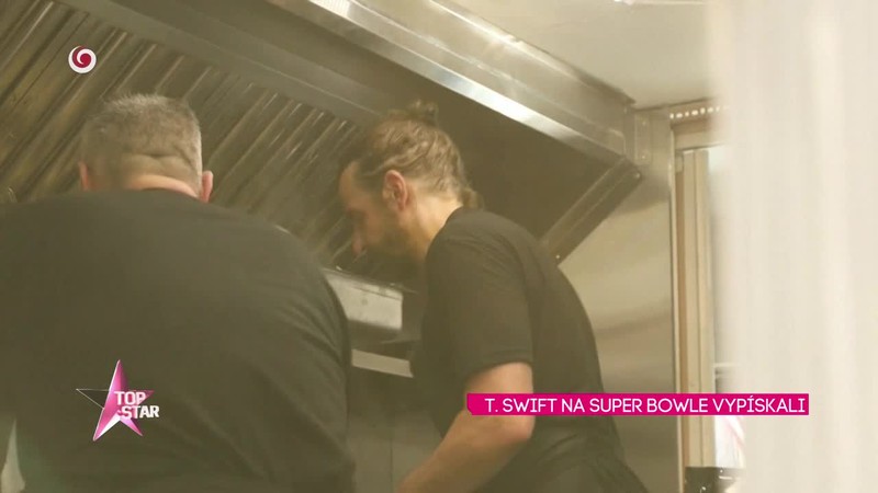 T. SWIFT NA SUPER BOWLE VYPÍSKALI