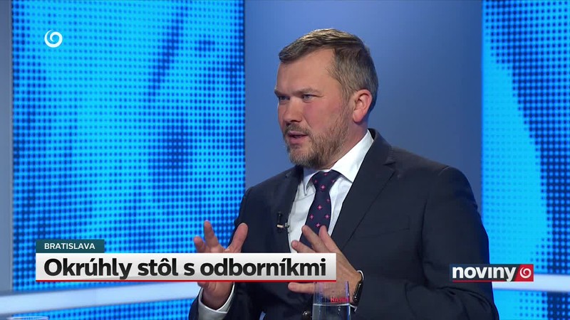 Okrúhly stôl s odborníkmi