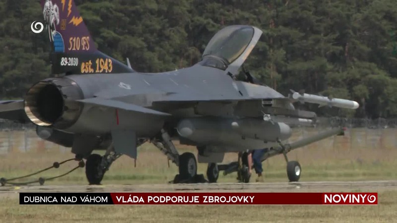 VLÁDA PODPORUJE ZBROJOVKY