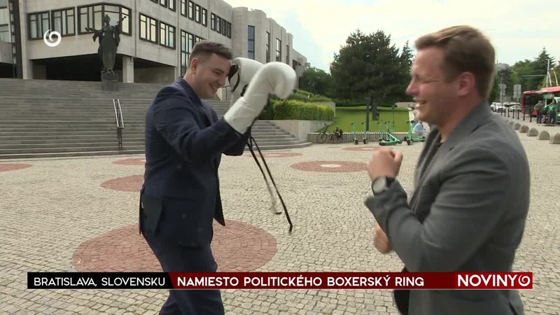 NAMIESTO POLITICKÉHO BOXERSKÝ RING