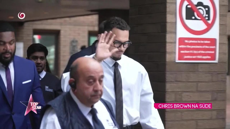 CHRIS BROWN NA SÚDE