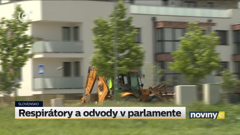 Respirátory a odvody v parlamente