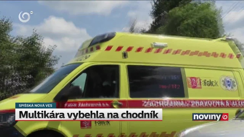 Multikára vybehla na chodník