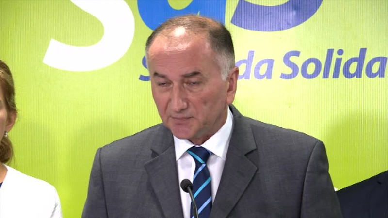 Som starý pes v politike, aby som vynášal informácie, povedal Bugár po Republikovej rade