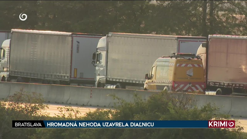 HROMADNÁ NEHODA UZAVRELA DIAĽNICU