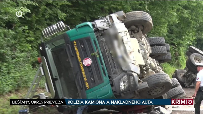 KOLÍZIA KAMIÓNA A NÁKLADNÉHO AUTA