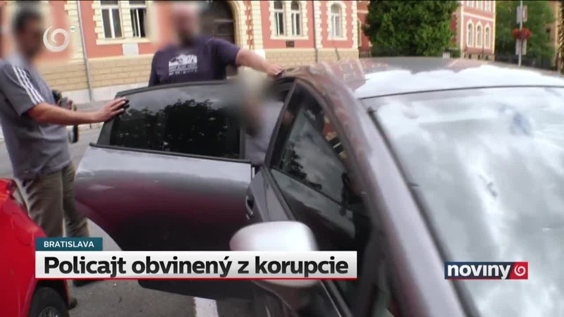 Policajt obvinený z korupcie