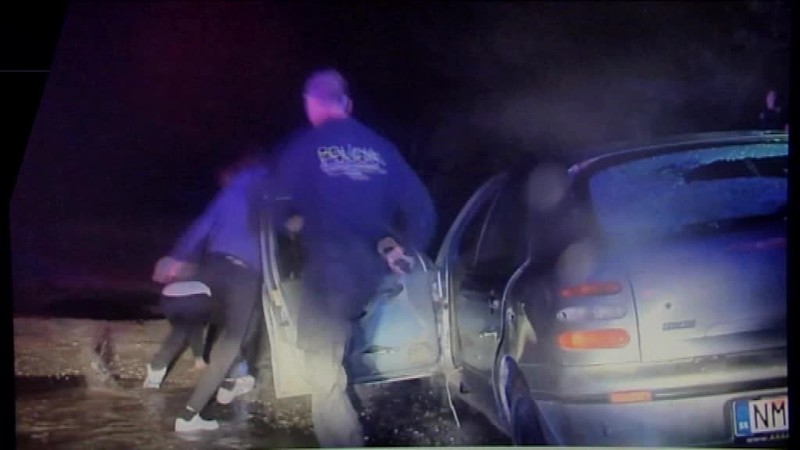 V kauze trnavských policajtov, ktorí dokopali postrelené dievča stále nepadla obžaloba