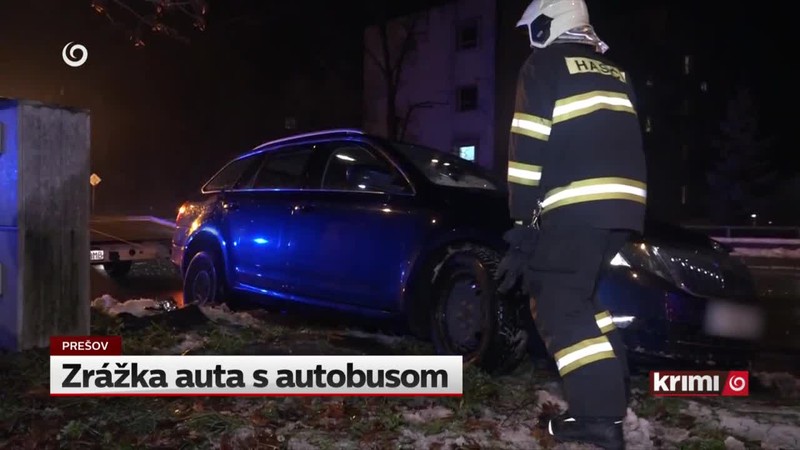 Zrážka auta s autobusom