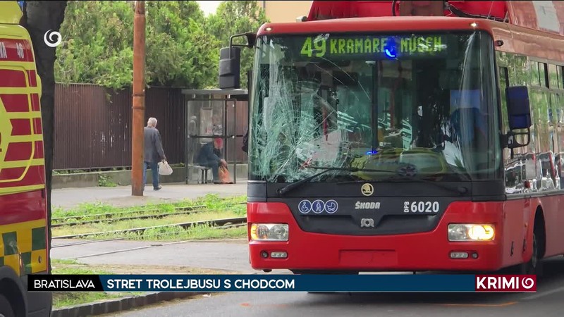 STRET TROLEJBUSU S CHODCOM