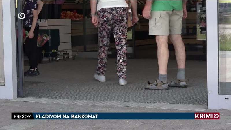 KLADIVOM NA BANKOMAT