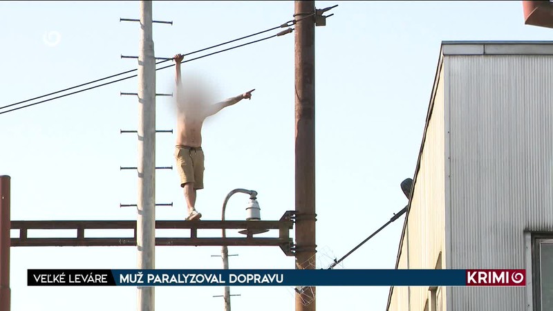 MUŽ PARALYZOVAL DOPRAVU