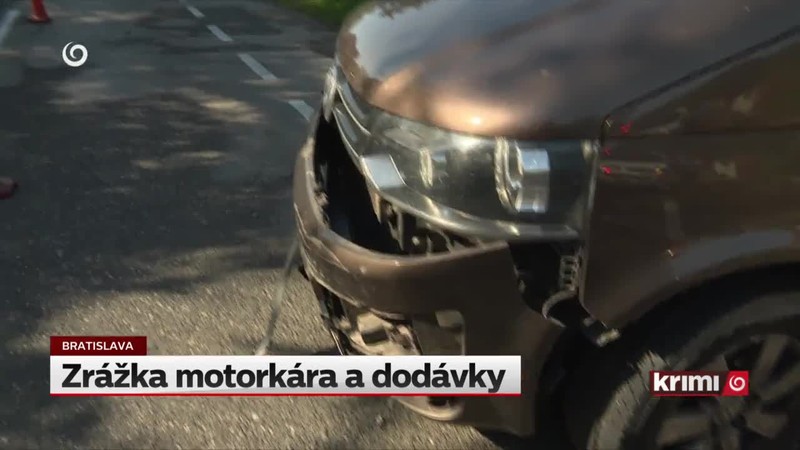 Zrážka motorkára a dodávky