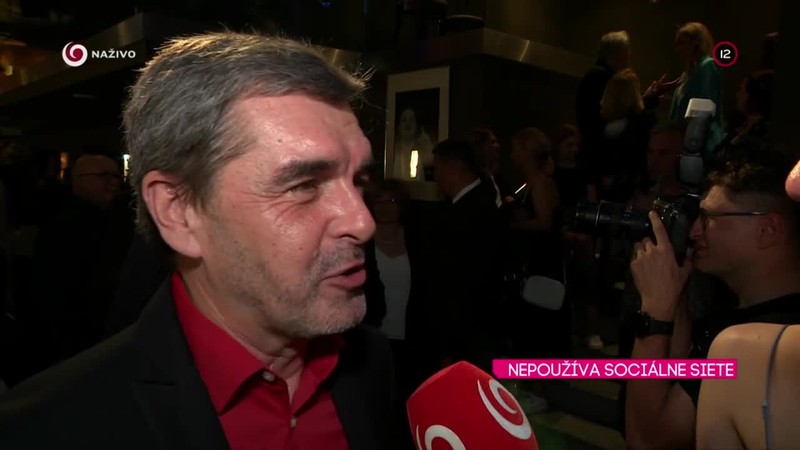 NEPOUŽÍVA SOCIÁLNE SIETE