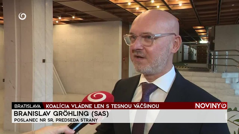 KOALÍCIA VLÁDNE LEN S TESNOU VÄČŠINOU