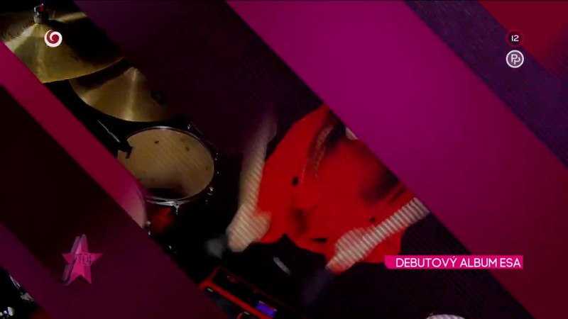 DEBUTOVÝ ALBUM ESA