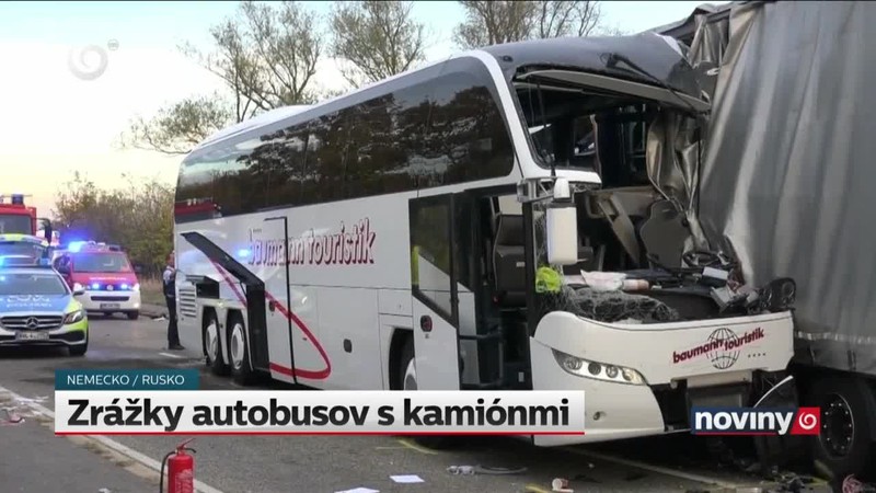 Zrážky autobusov s kamiónmi