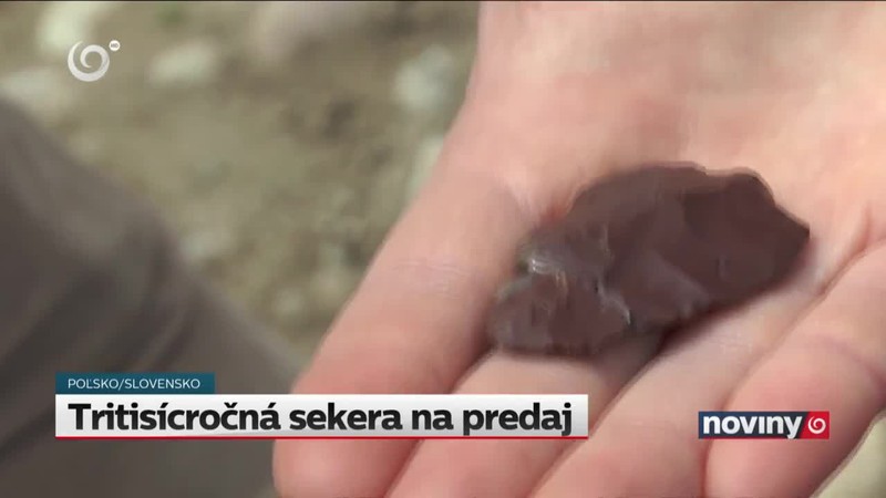 Tritisícročnú sekeru predával na internete za 25 eur. Hrozí mu za to väzenie