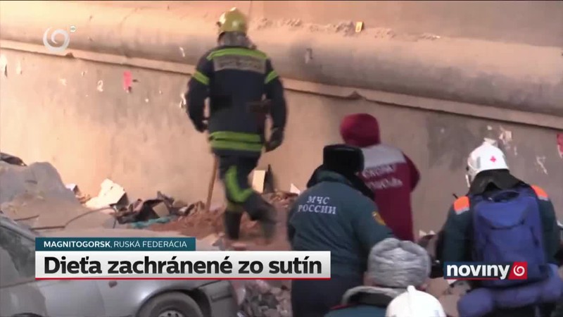 Dieťa zachránené zo sutín