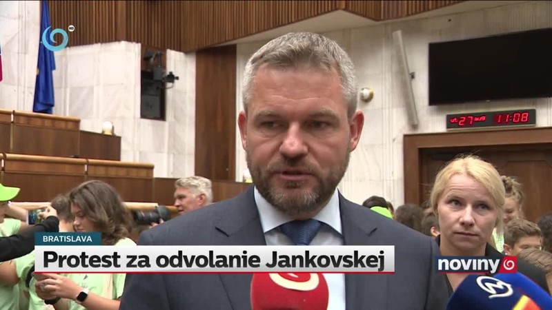 Protest za odvolanie Jankovskej