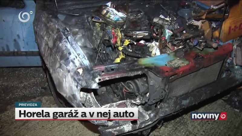 Horela garáž a v nej auto