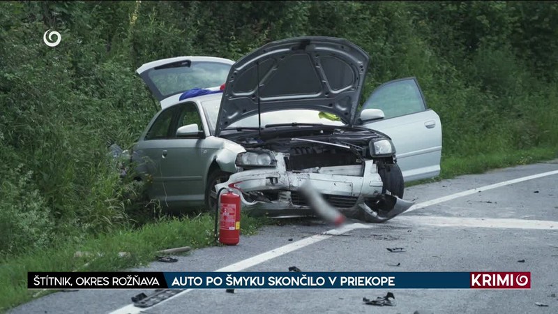AUTO PO ŠMYKU SKONČILO V PRIEKOPE