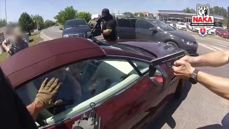 Polícia riešila korupciu za 30 tisíc a vydieranie za takmer milión