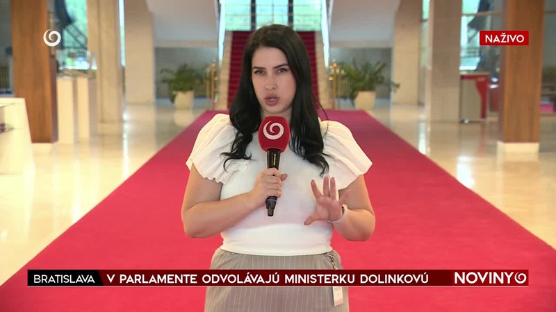 V PARLAMENTE ODVOLÁVAJÚ MINISTERKU DOLINKOVÚ