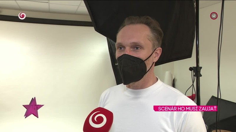 SCENÁR HO MUSÍ ZAUJAŤ