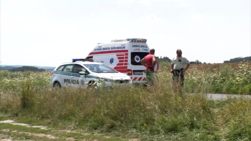 Dvojročného chlapca prevážal po nehode vrtuľník