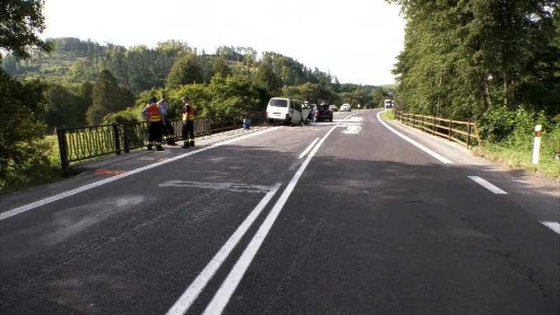 FOTO: Tragická nehoda. Zrážku s dodávkou neprežil manželský pár