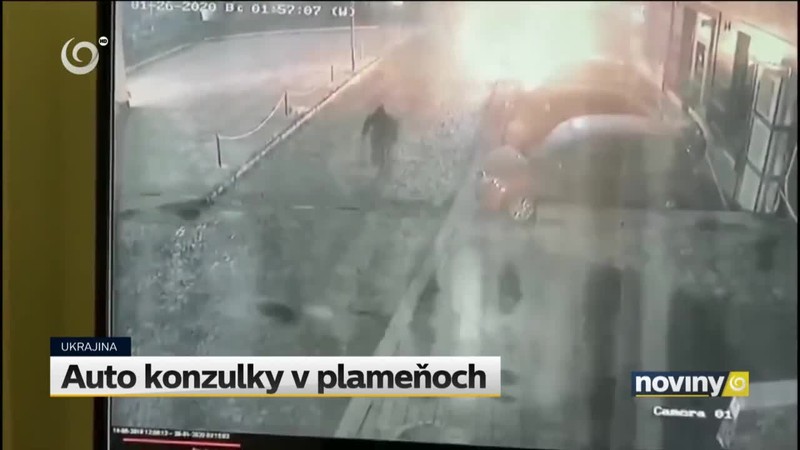 Auto konzulky v plameňoch