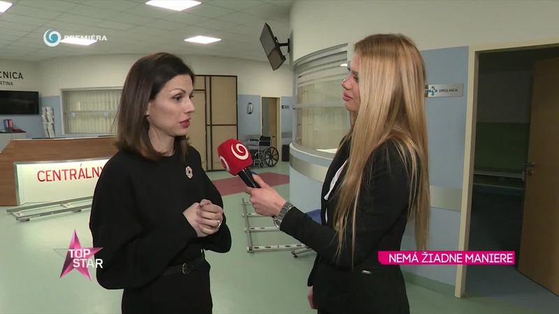 Nemá žiadne maniere