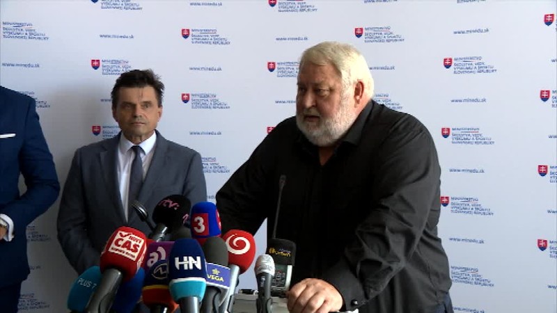 Plavčan sa sám odstúpiť nechystá, pochybnú výzvu na eurofondy však zrušil
