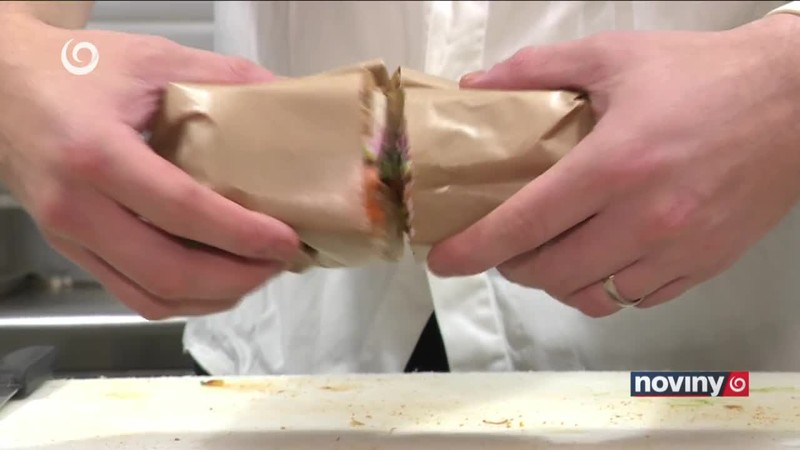 S lepeňákom do parlamentu