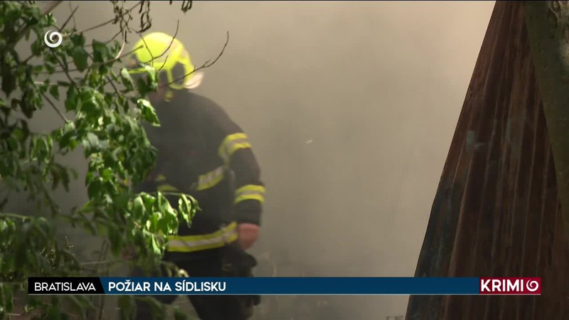 POŽIAR NA SÍDLISKU