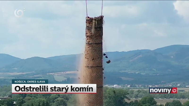 Odstrelili starý komín