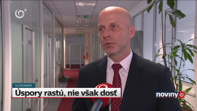 Úspory rastú, nie však dosť