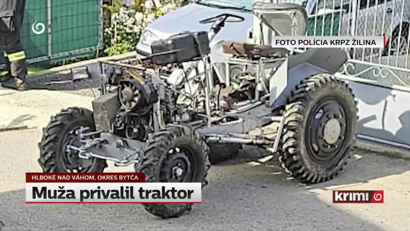 Muža privalil traktor