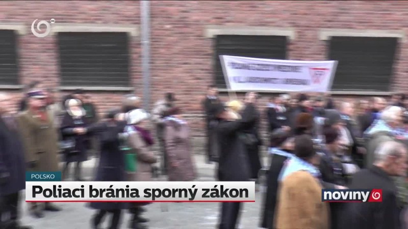 Poliaci bránia sporný zákon