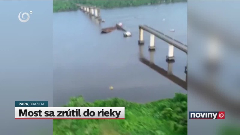 Most sa zrútil do rieky