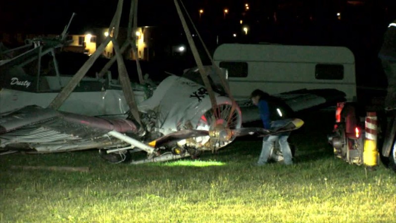 Lietadlo spadlo po manévri rozchod, pilot si zostavu tvorí sám